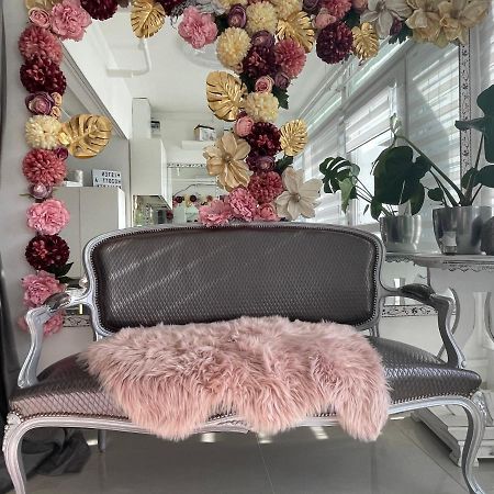 Little Brill Apartment เอ็กเกอร์ ภายนอก รูปภาพ