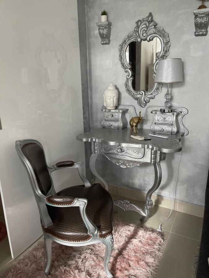 Little Brill Apartment เอ็กเกอร์ ภายนอก รูปภาพ