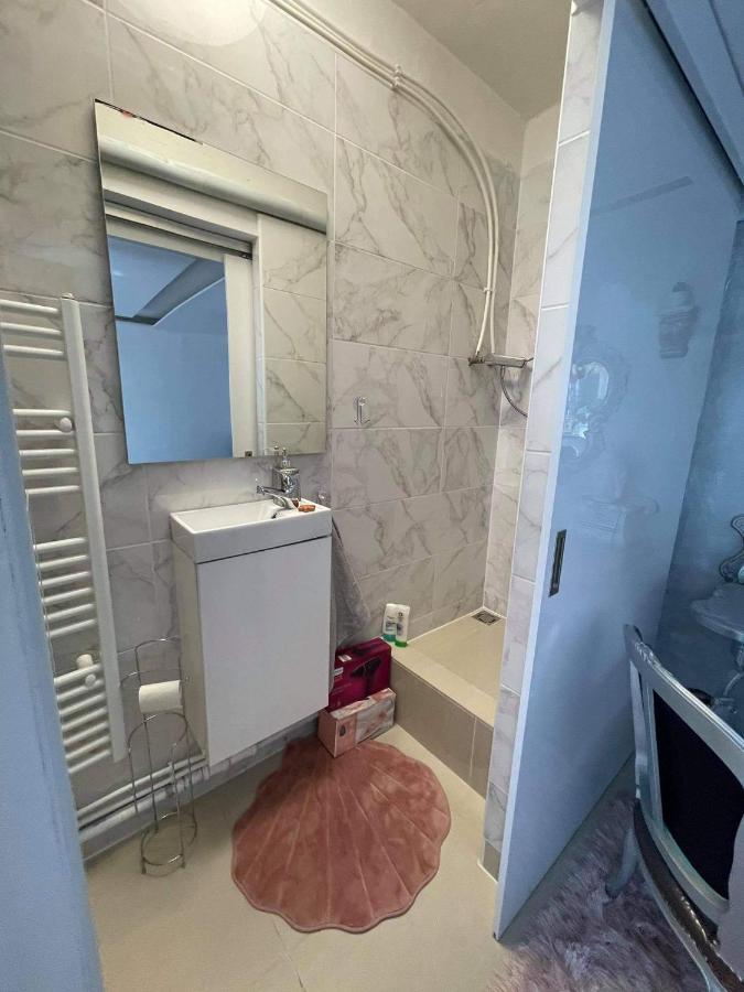 Little Brill Apartment เอ็กเกอร์ ภายนอก รูปภาพ